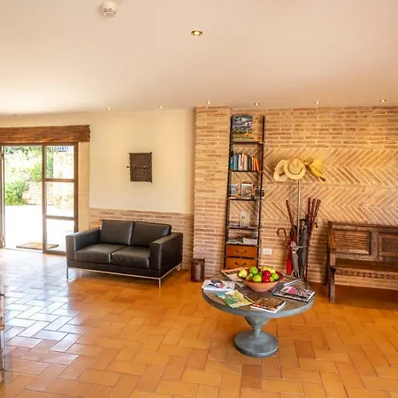 Mas De La Costa **** فالديروبريس